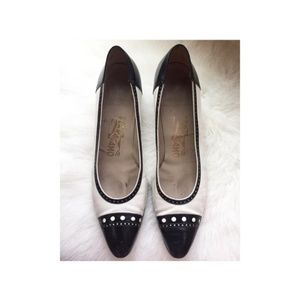 Salvatore Ferragamo Shoes - Vintage Salvatore Ferragamo Heels Salvatore Ferragamo Shoes - Vintage Salvatore Ferragamo Heels